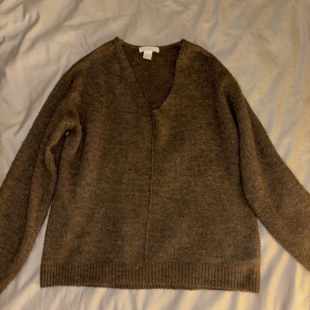 H&M Brown V-Neck Women's Sweater